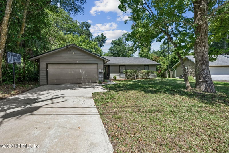 5102 Damascus Rd S, Jacksonville, FL 32207