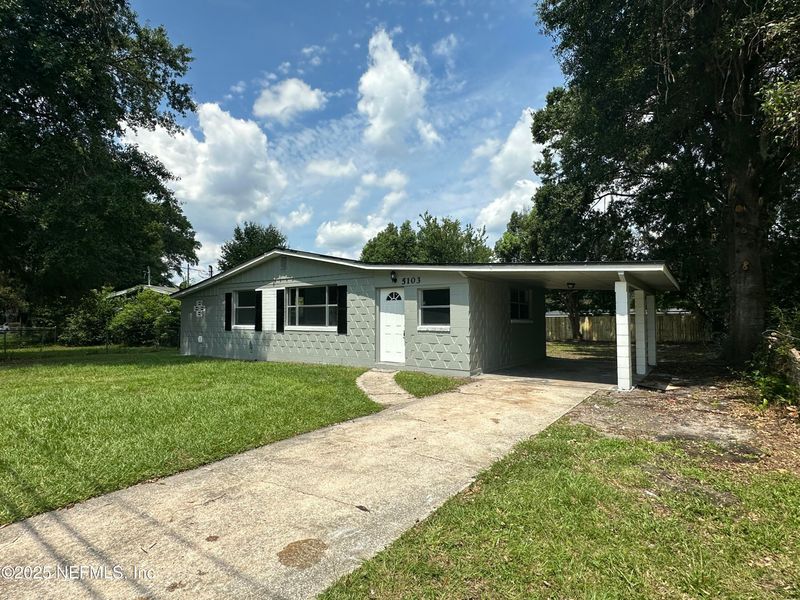 5103 Dallen Lea Dr, Jacksonville, FL 32208