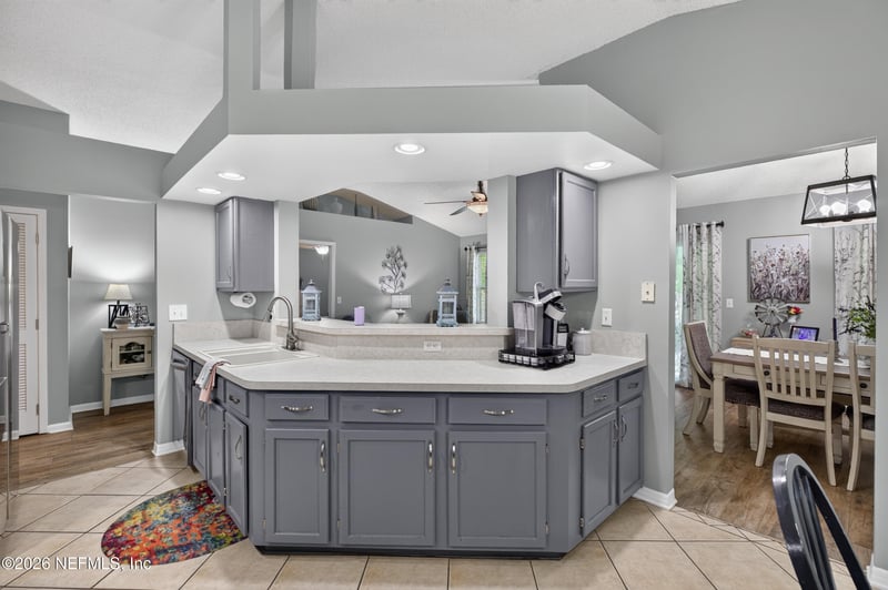 5112 Big Forest Ln, Jacksonville, FL 32210