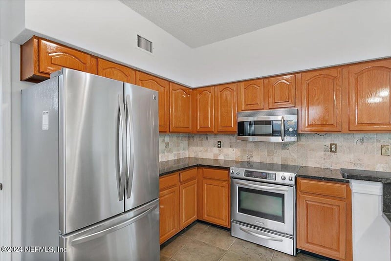 513 Oleander St, Neptune Beach, FL 32266