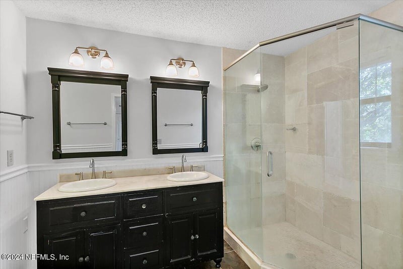 513 Oleander St, Neptune Beach, FL 32266
