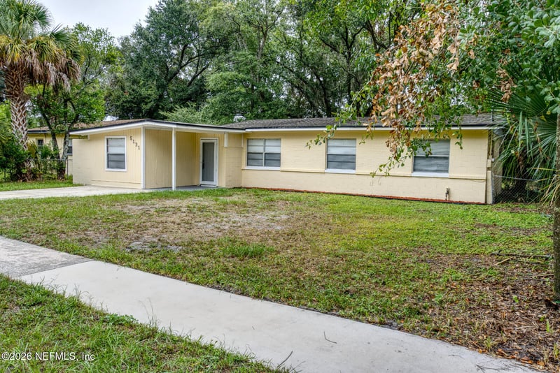5131 Redstone Dr, Jacksonville, FL 32210