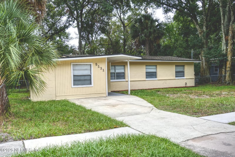 5131 Redstone Dr, Jacksonville, FL 32210