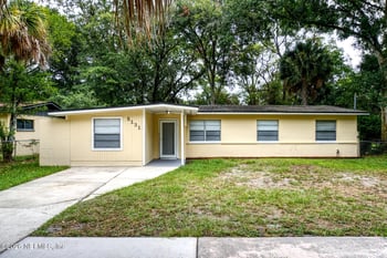 5131 Redstone Dr, Jacksonville, FL 32210