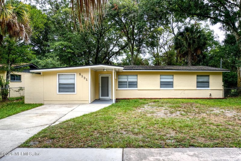 5131 Redstone Dr, Jacksonville, FL 32210