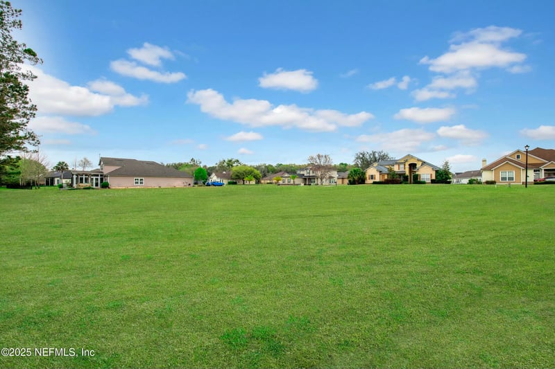 5136 Creek Crossing Dr, Jacksonville, FL 32226