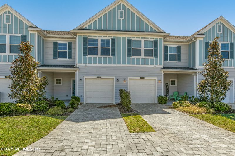 516 Boracay Cir, St Johns, FL 32259
