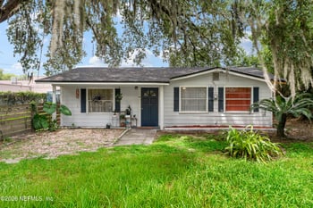 5163 Delphin Ln, Jacksonville, FL 32244