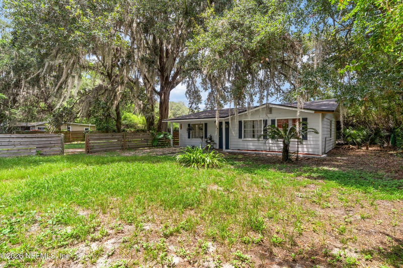 5163 Delphin Ln, Jacksonville, FL 32244