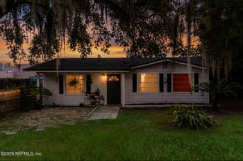5163 Delphin Ln, Jacksonville, FL 32244