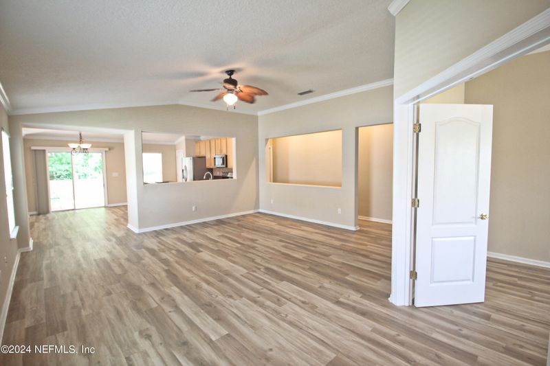 517 Mackenzie Cir, St Augustine, FL 32092