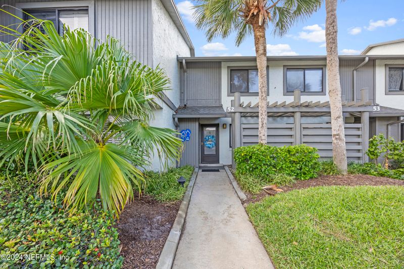 52 Village Del Lago Cir, St Augustine, FL 32080