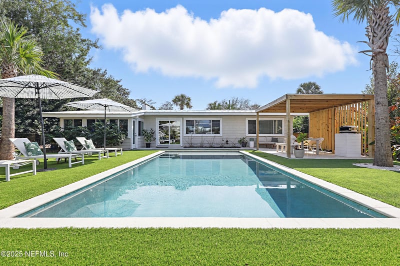 520 Bowles St, Neptune Beach, FL 32266