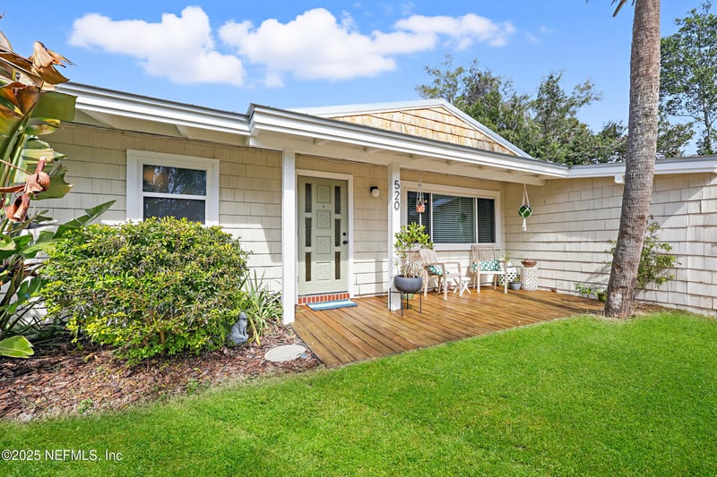 520 Bowles St, Neptune Beach, FL 32266