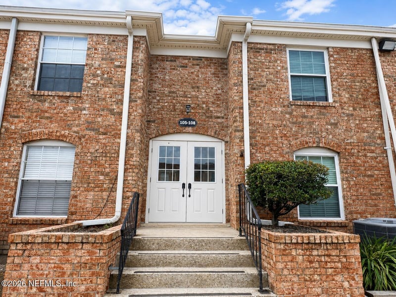 5201 Atlantic Blvd #106, Jacksonville, FL 32207