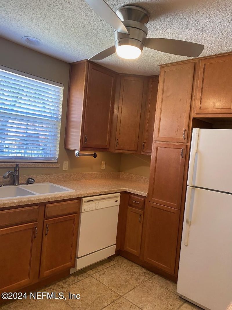5201 Atlantic Blvd #89, Jacksonville, FL 32207
