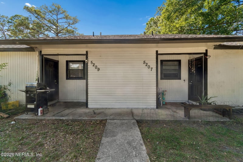 5207 Plymouth St, Jacksonville, FL 32205