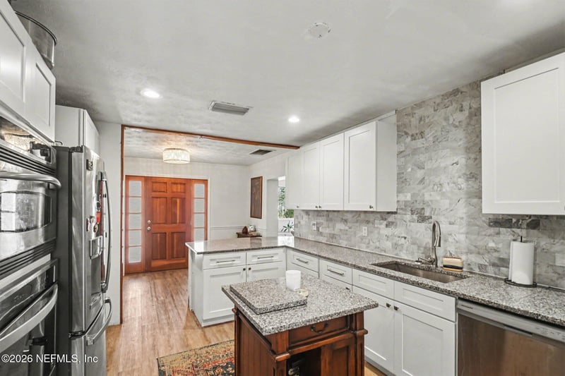 5208 Tan St, Jacksonville, FL 32258