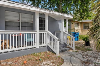 5210 Dodge Rd, Jacksonville, FL 32209