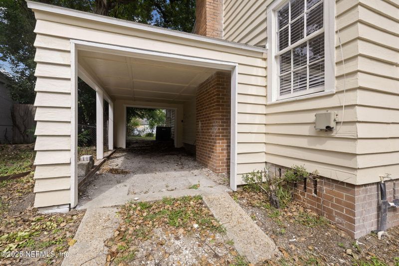 5213 Birkenhead Rd, Jacksonville, FL 32210