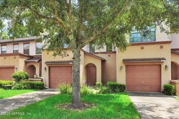 5223 Brighton Park Ln, Jacksonville, FL 32210