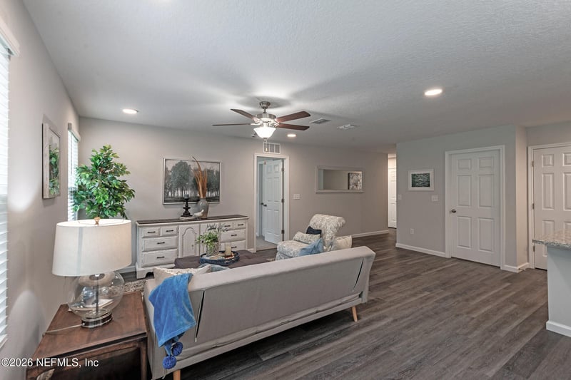 5233 Alpha Ave, Jacksonville, FL 32205