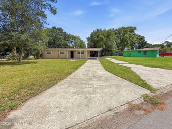 5233 Dallen Lea Dr, Jacksonville, FL 32208