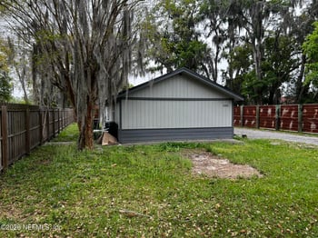 5242 101st St #2, Jacksonville, FL 32210