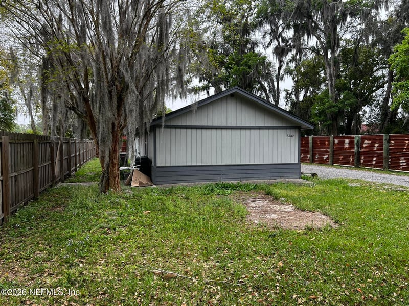 5242 101st St #2, Jacksonville, FL 32210