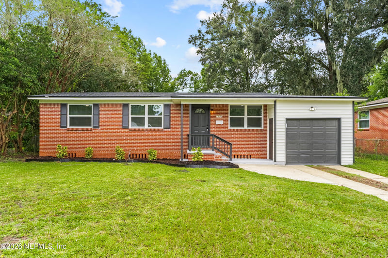 5242 Quan Dr, Jacksonville, FL 32205