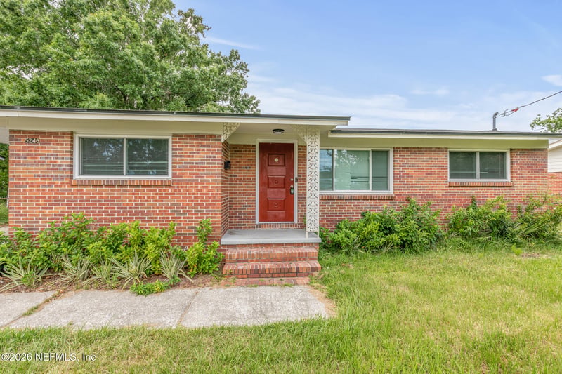 5246 Devron Dr, Jacksonville, FL 32209
