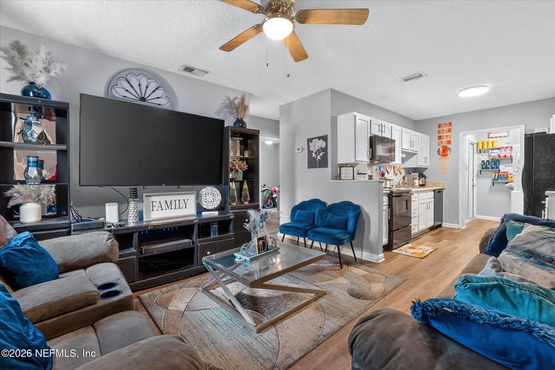 5257 Woodcrest Rd, Jacksonville, FL 32205