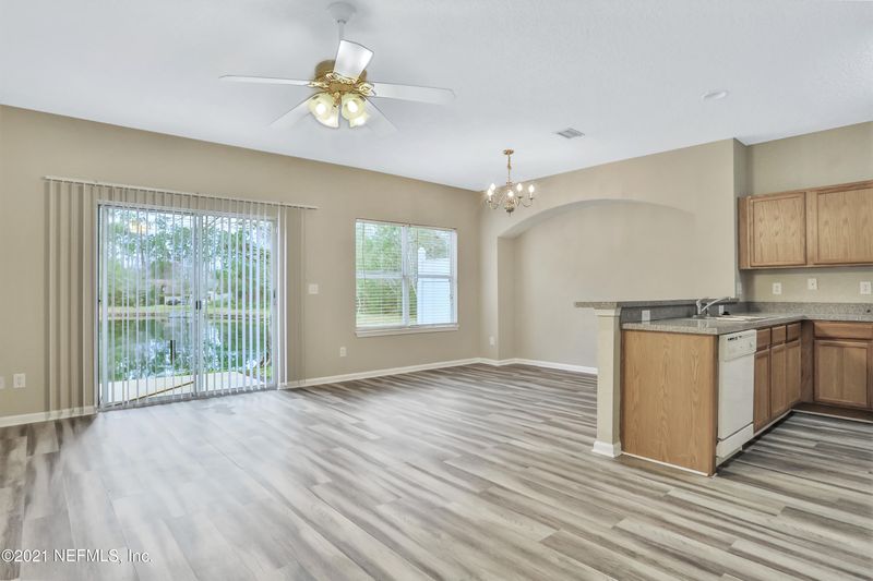 5260 Collins Rd #1105, Jacksonville, FL 32244