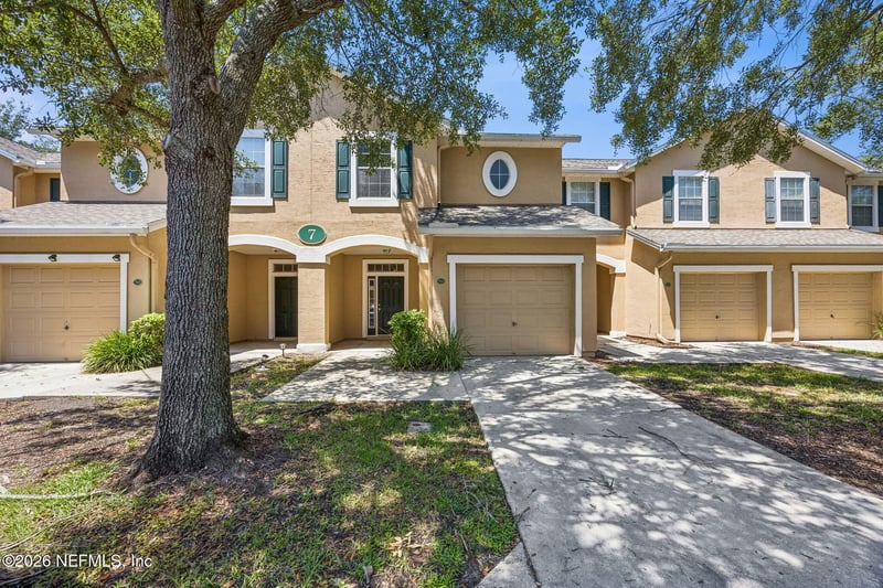 5260 Collins Rd #704, Jacksonville, FL 32244