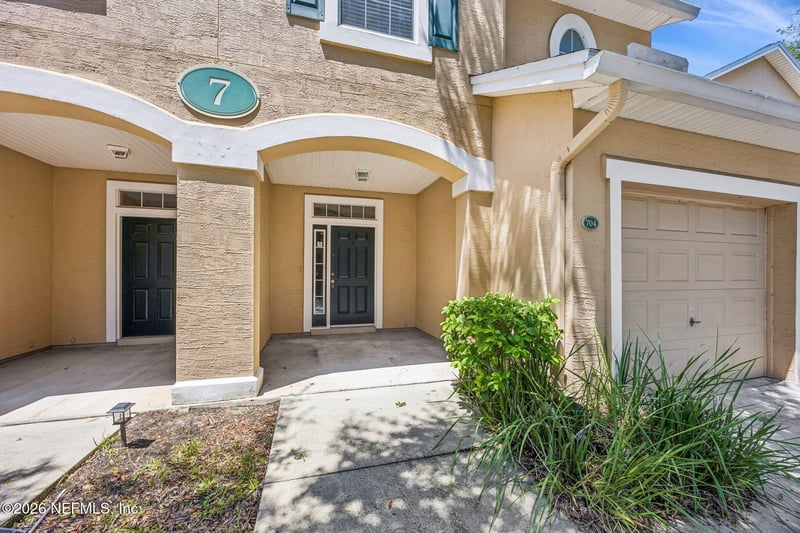 5260 Collins Rd #704, Jacksonville, FL 32244