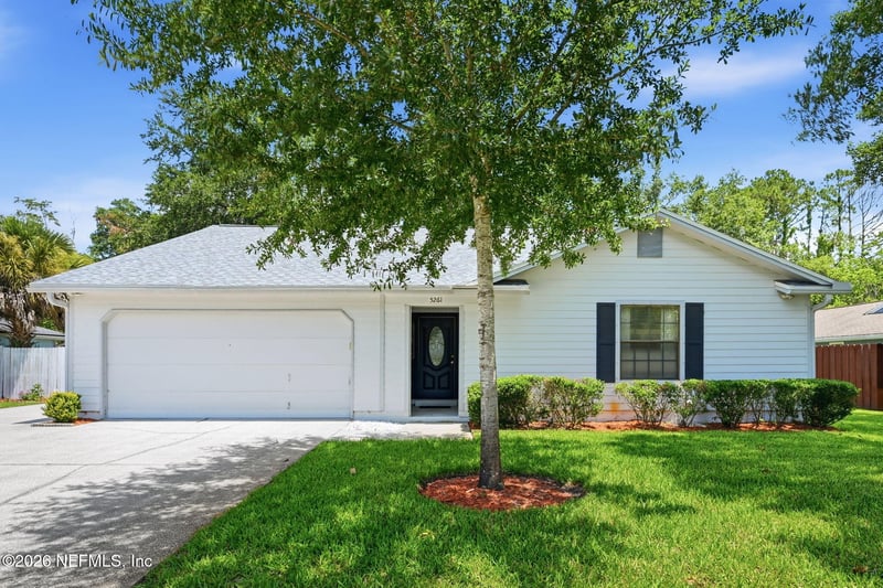 5261 Hoof Print Dr N, Jacksonville, FL 32257