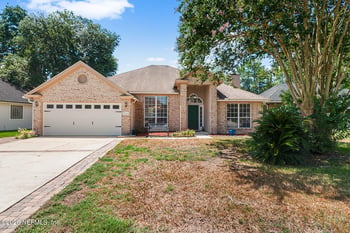 5266 Chestnut Lake Dr, Jacksonville, FL 32258