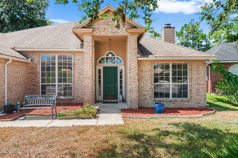 5266 Chestnut Lake Dr, Jacksonville, FL 32258