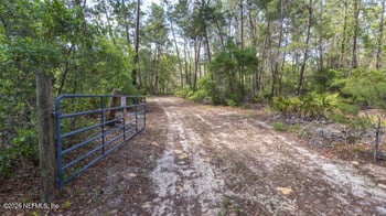 5276 Organic Rd #POLE BARN, Melrose, FL 32666