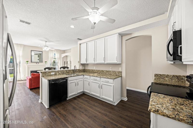 528 Sparrow Branch Cir, St Johns, FL 32259