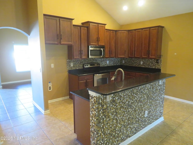 529 S Aberdeenshire Dr, St Johns, FL 32259