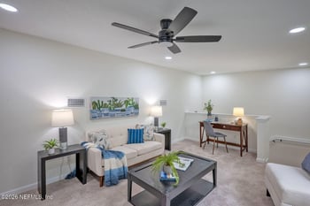 5298 Floral Bluff Ct, Jacksonville, FL 32211