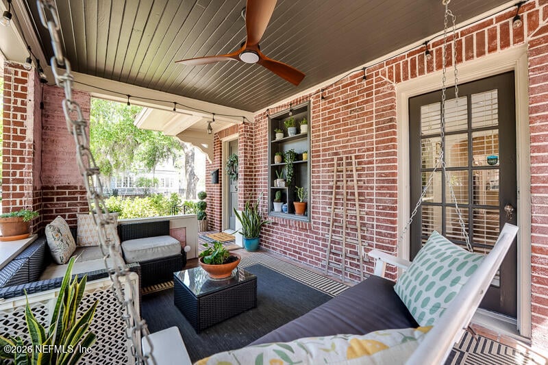 53 W 10th St, Jacksonville, FL 32206