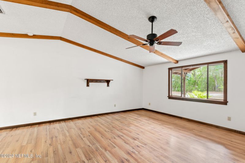 530 Lindsey Ln, St Augustine, FL 32086