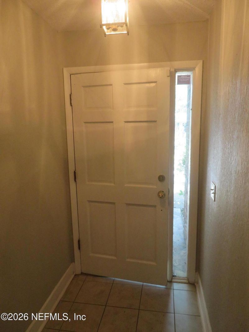 5302 Hickson Rd, Jacksonville, FL 32207