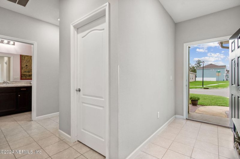 5322 Kellar Cir, Jacksonville, FL 32218