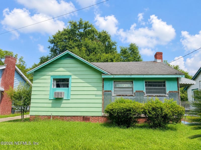 5323 Sunderland Rd, Jacksonville, FL 32210