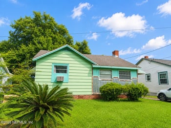 5323 Sunderland Rd, Jacksonville, FL 32210
