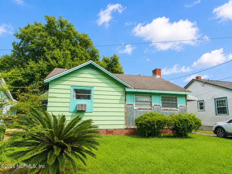 5323 Sunderland Rd, Jacksonville, FL 32210