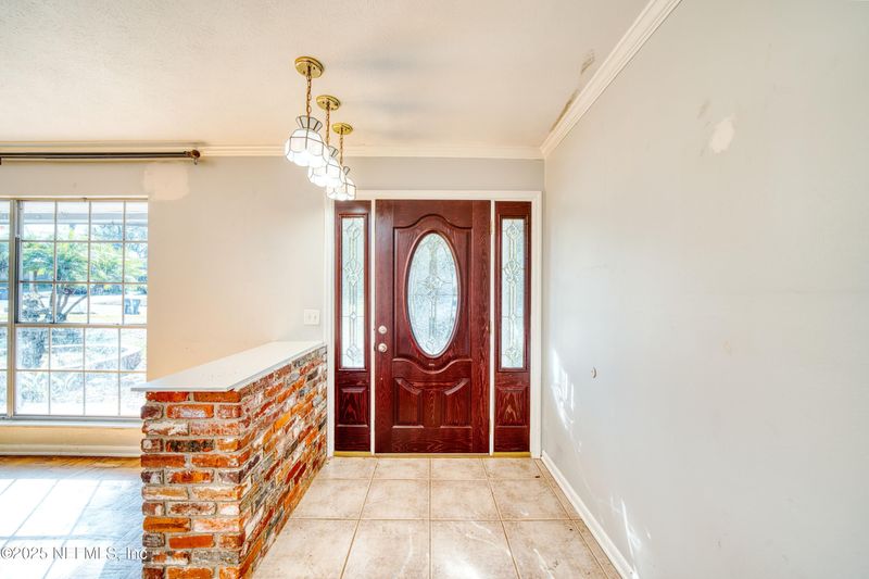 5335 Whitney St, Jacksonville, FL 32277